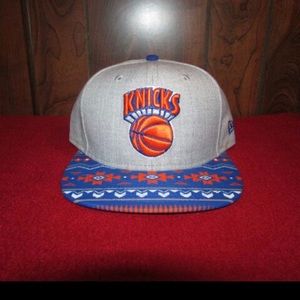 Silver New York Knicks Snapback Hat